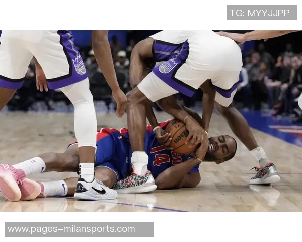 黄蜂与活塞比赛最后时刻冲突升级警察短暂介入场面紧张